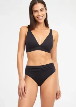 Nuria Ferrer Olivia V Neck Bikini